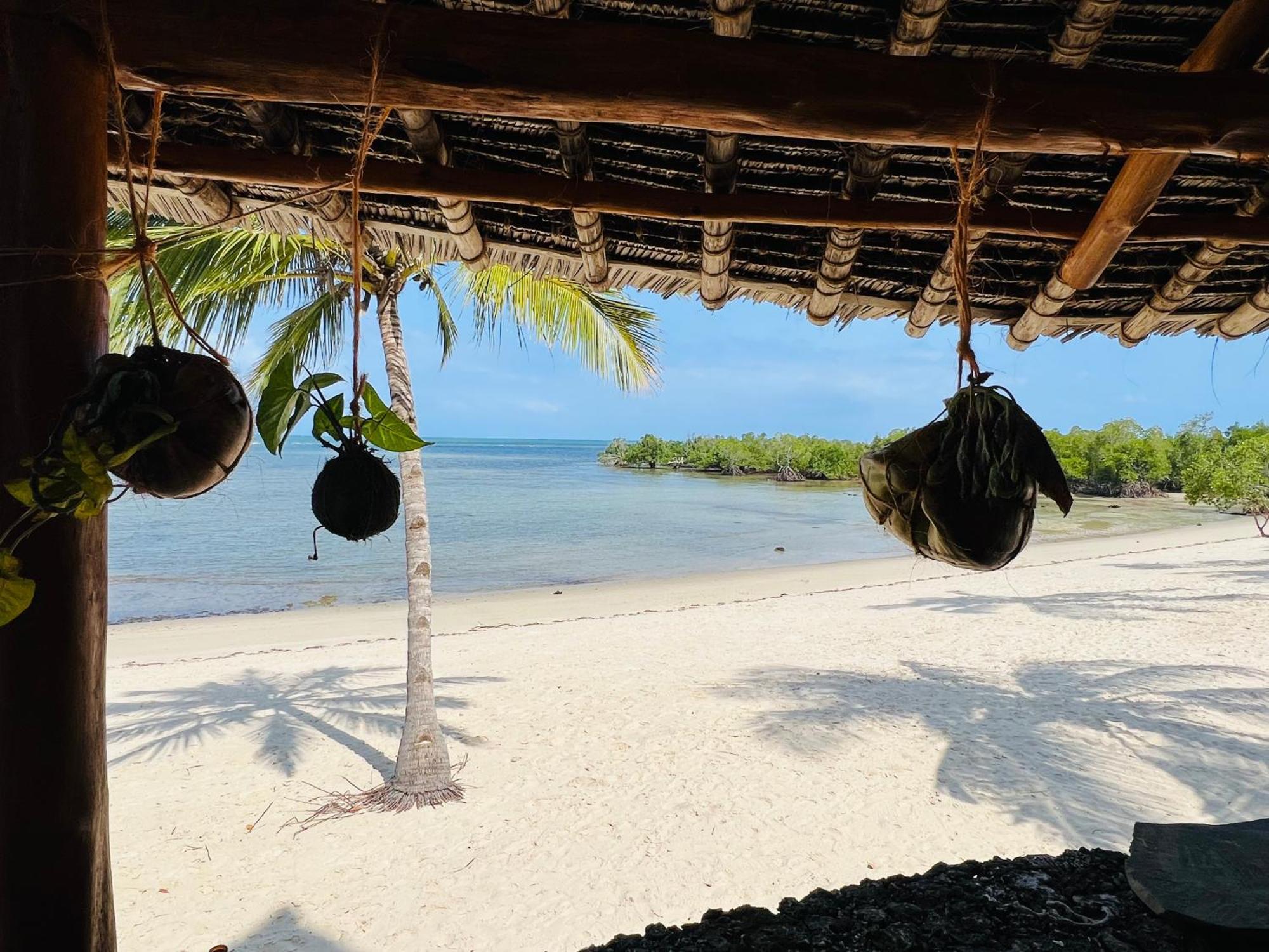 Mwazaro Beach Lodge Shimoni Екстер'єр фото