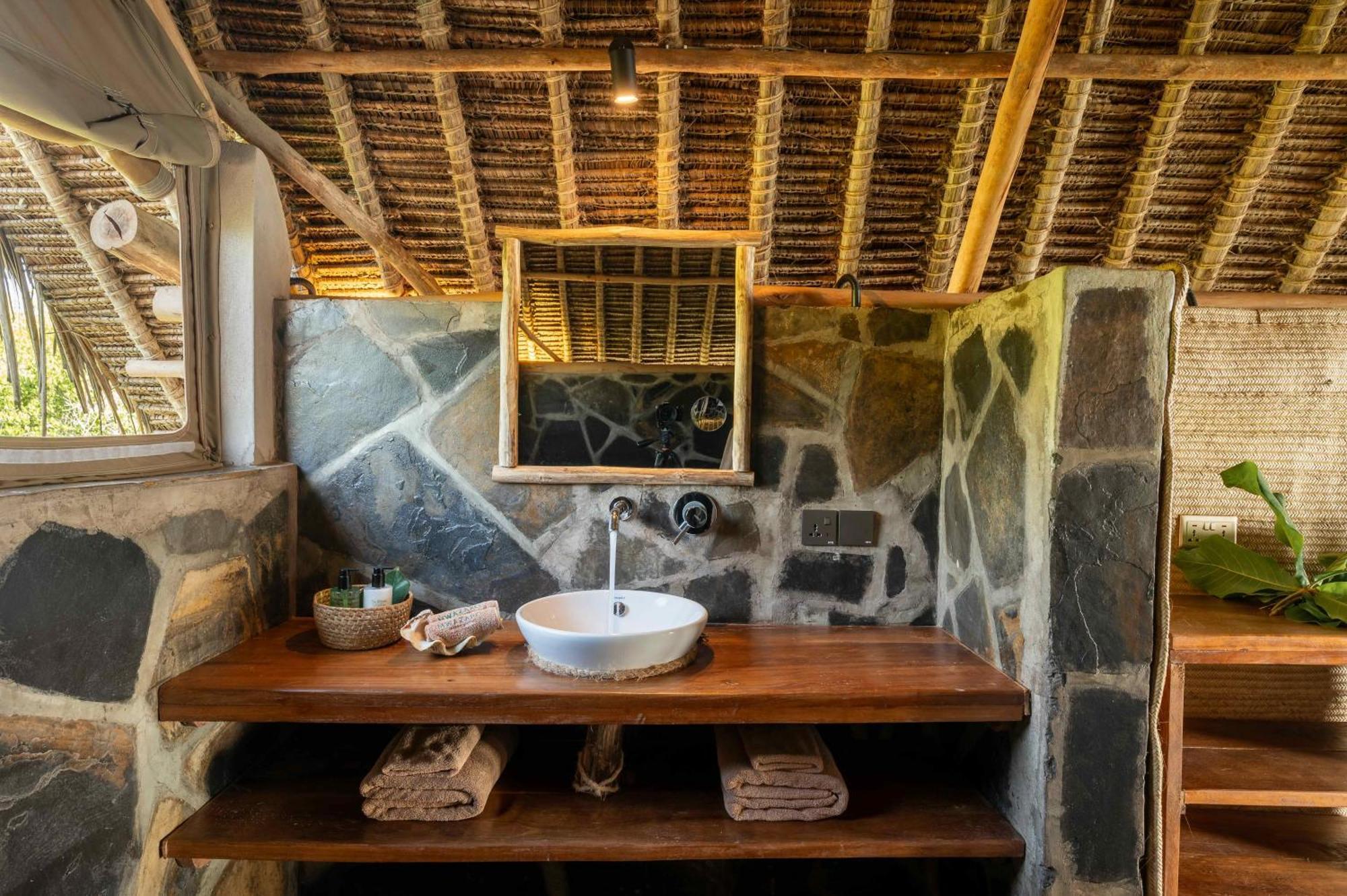Mwazaro Beach Lodge Shimoni Екстер'єр фото