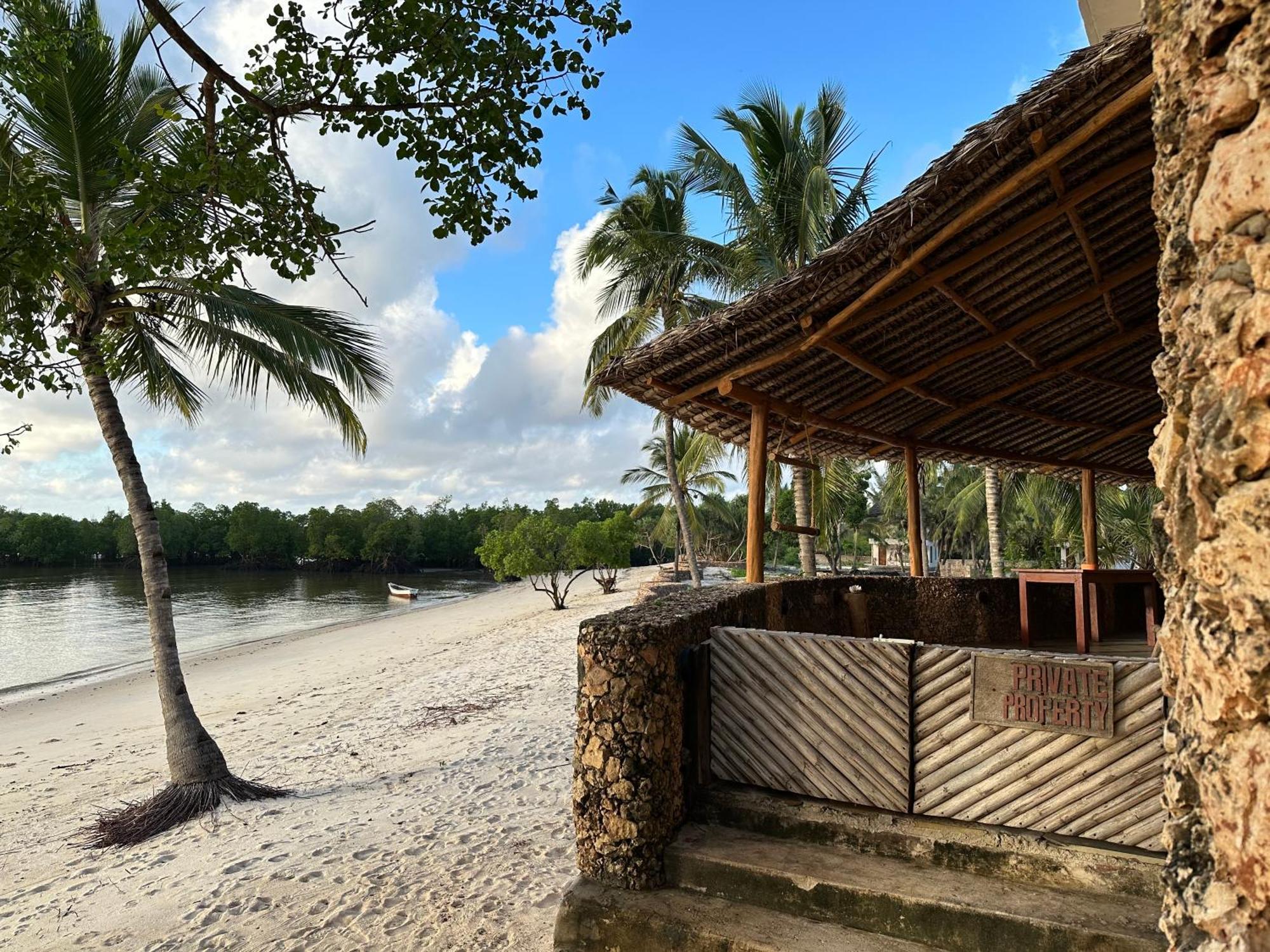 Mwazaro Beach Lodge Shimoni Екстер'єр фото
