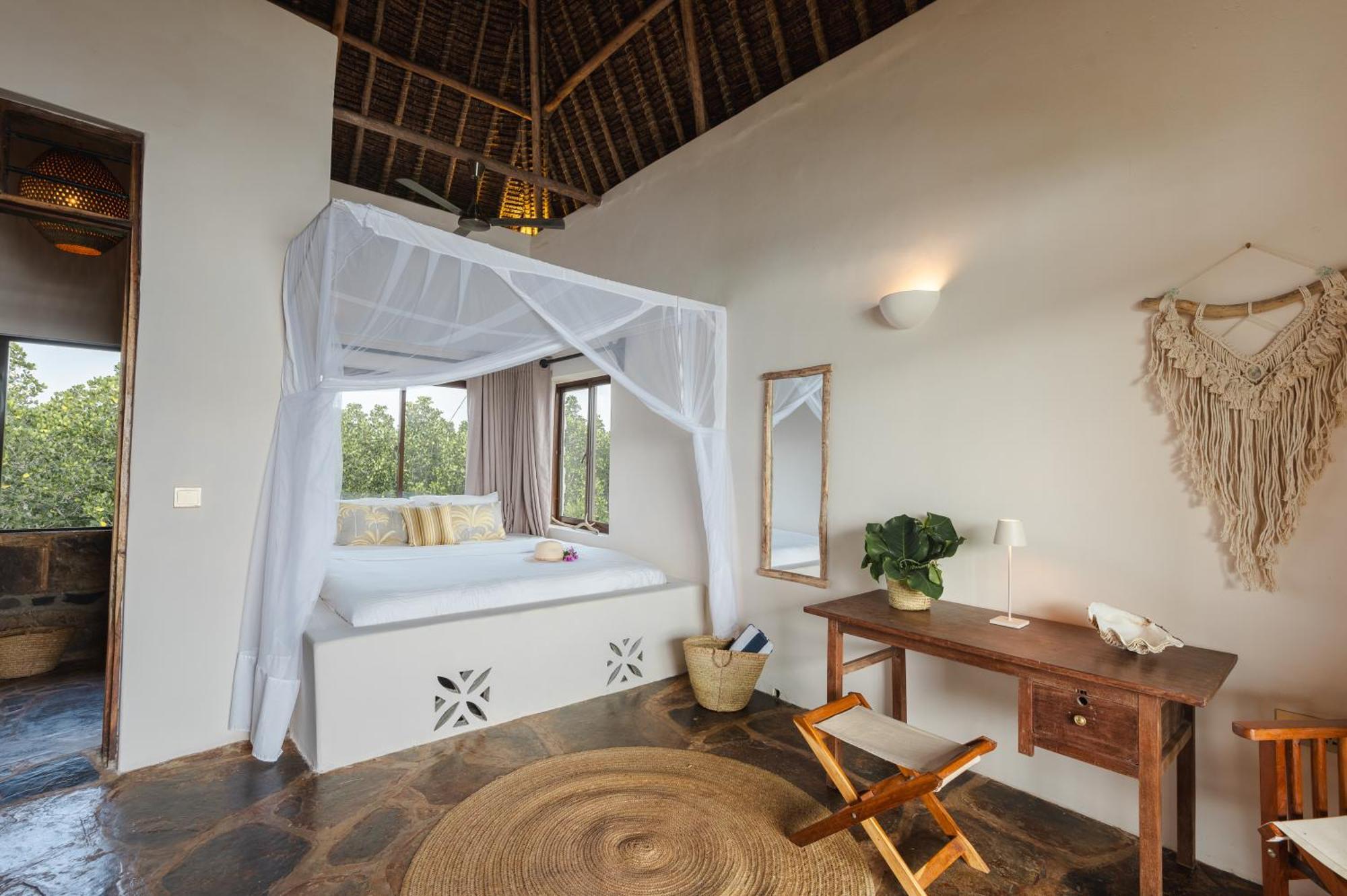 Mwazaro Beach Lodge Shimoni Номер фото
